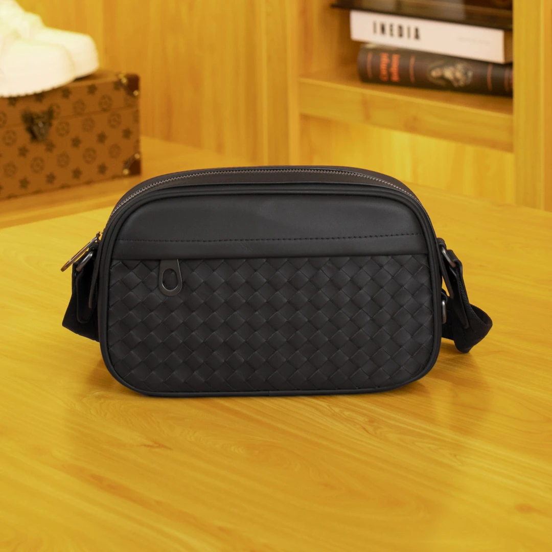 BVZOSOT VOLUME BV头层胎牛皮纯手工编织斜挎包男款单肩包休闲