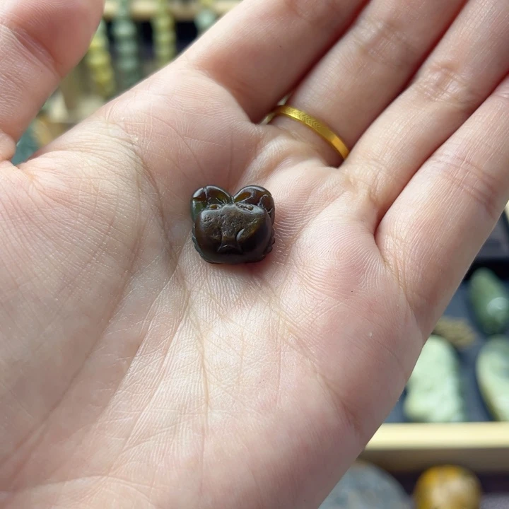 岫岩河磨玉（透闪石质玉）未镶嵌颈饰