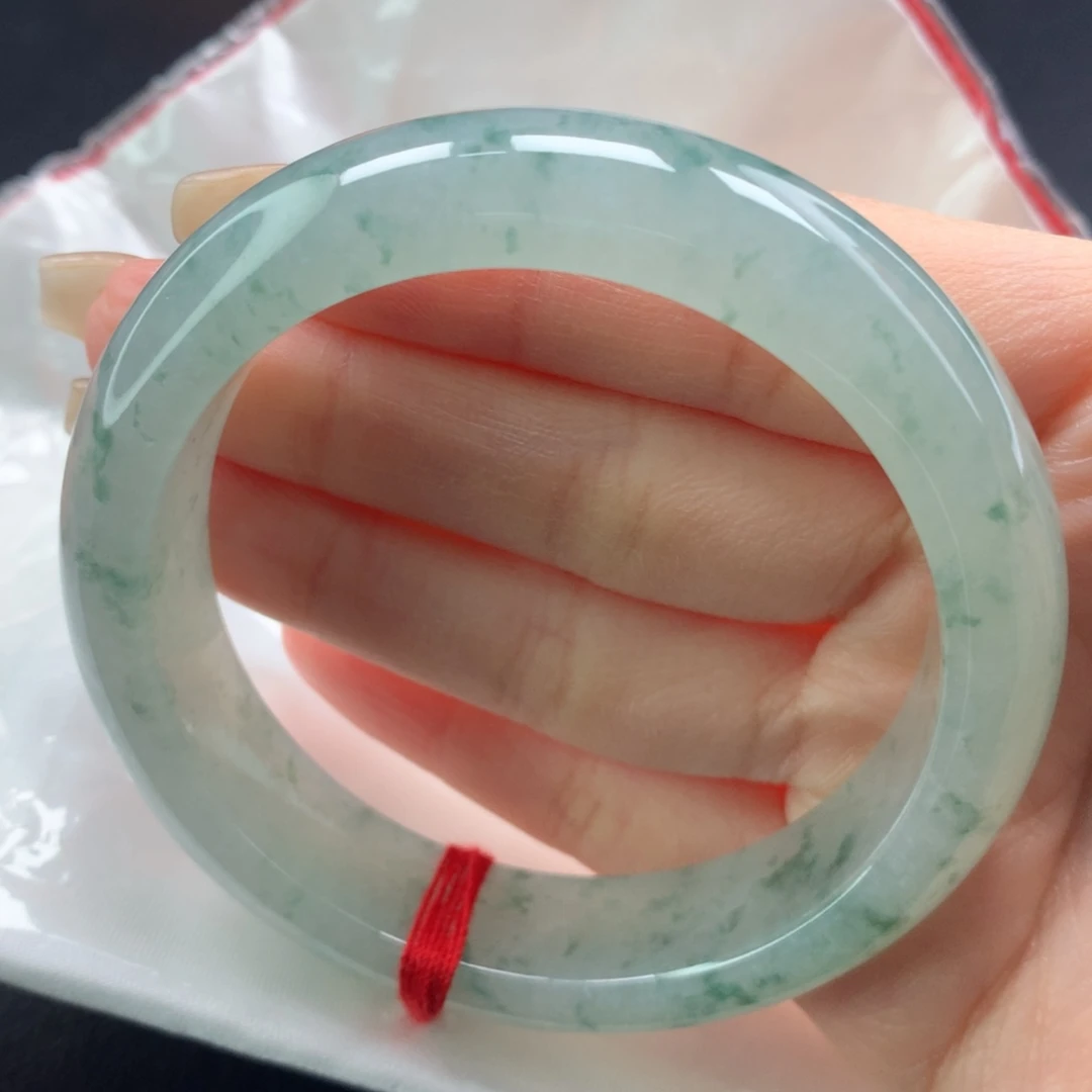 翡翠手镯未镶嵌（小轮胎）（37号）