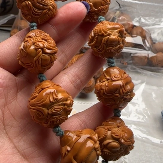 北***园手串橄榄核橄榄雕工艺的