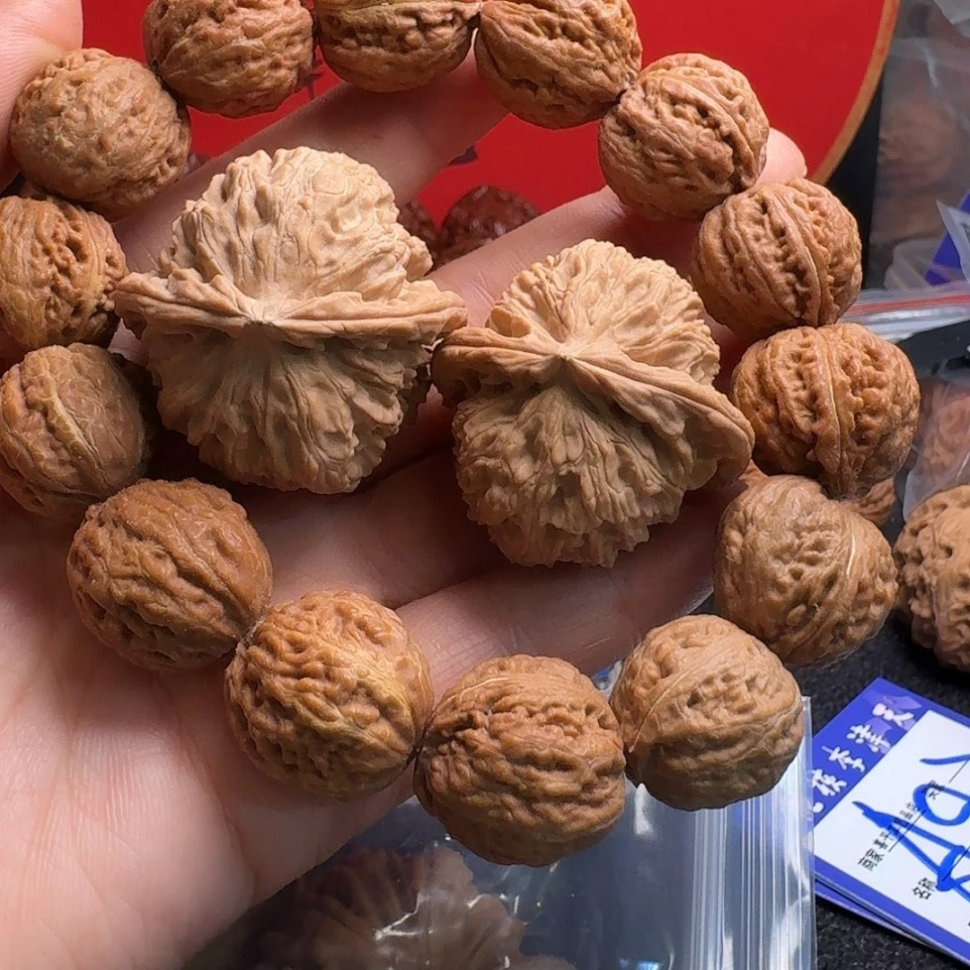 把件文玩核桃三角白狮子头39