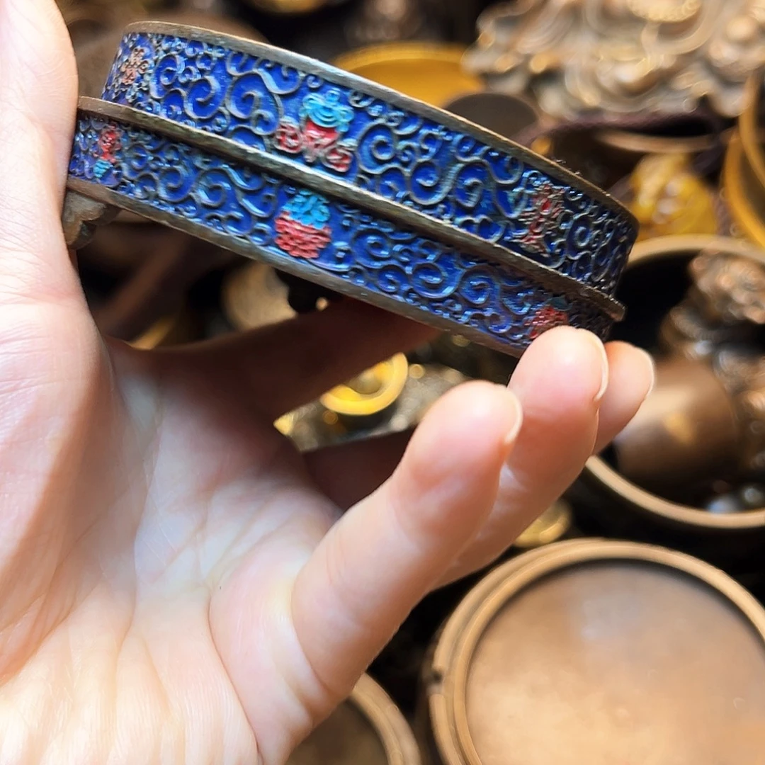 精美铜器工艺品等