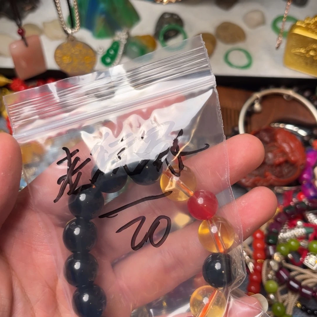 大叶紫檀（黑酸枝木类）