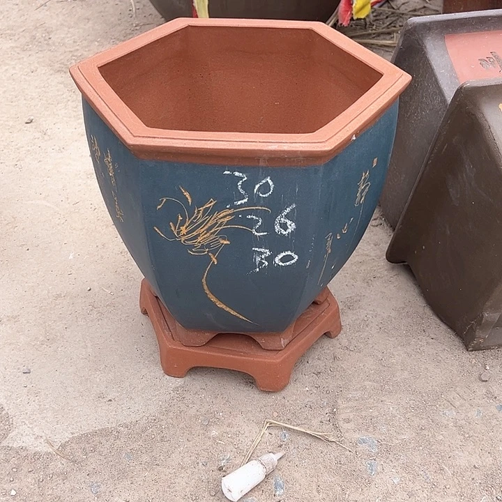 红陶紫砂工艺厂……紫砂工艺厂