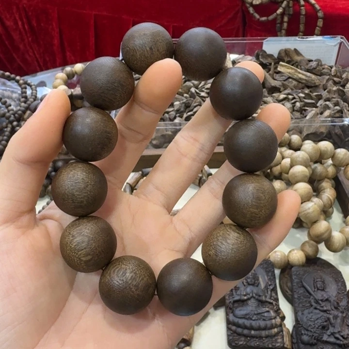 *****沉香碎屑沉香海南莺歌绿2.0大41克➕沉香碎屑多样性