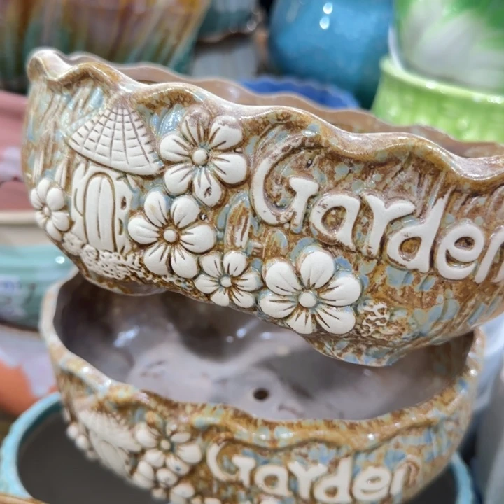 凑9块包邮，有孔，不清楚找客服