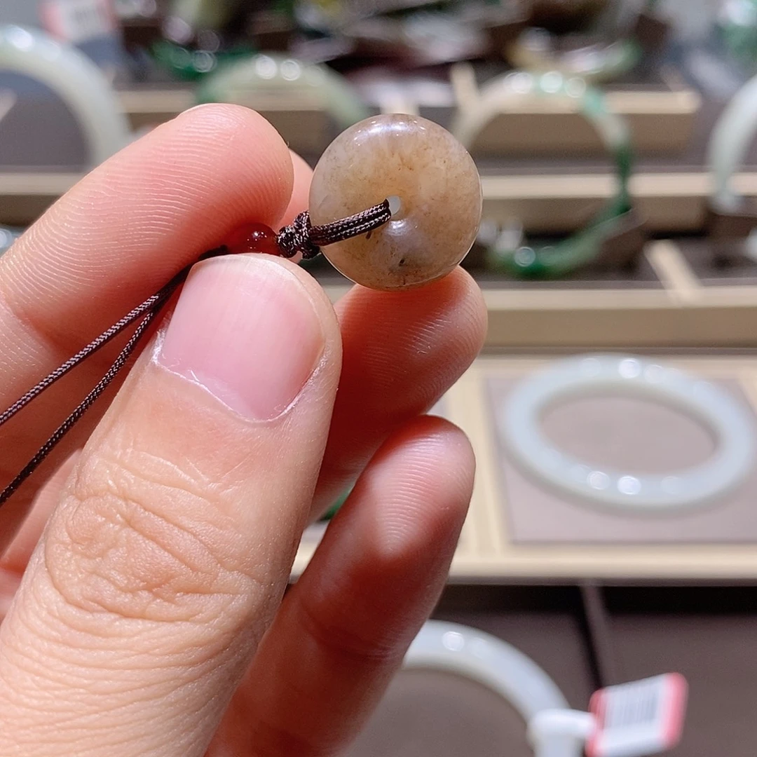 独山玉未镶嵌手镯