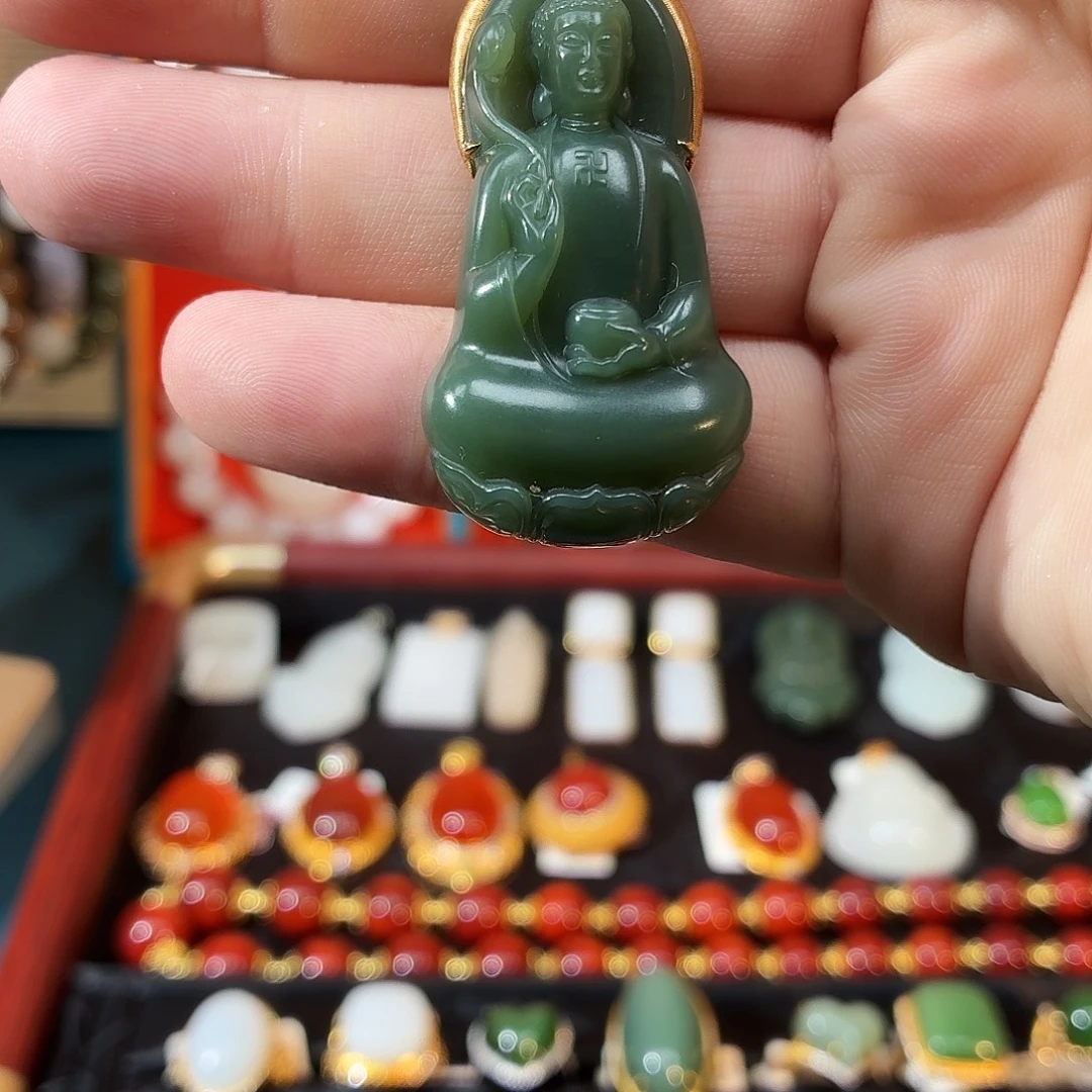 和田玉18K金镶嵌吊坠(不含链)