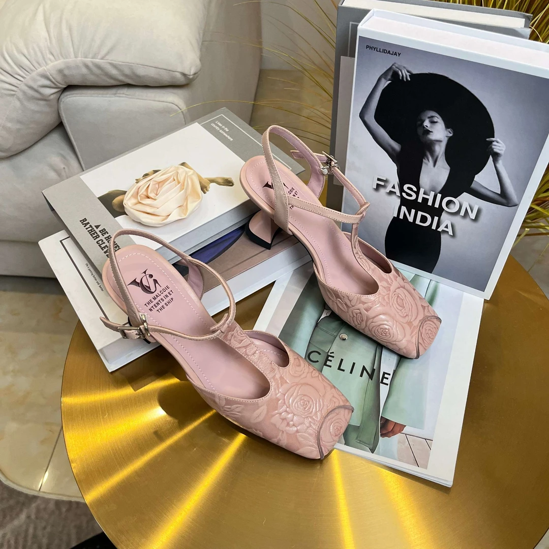 范戈希牛皮跟5cm夏方头粗跟凉鞋百搭气质一字扣带百搭时尚买1赠3