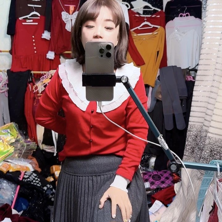 衣服油三个啦啦啦