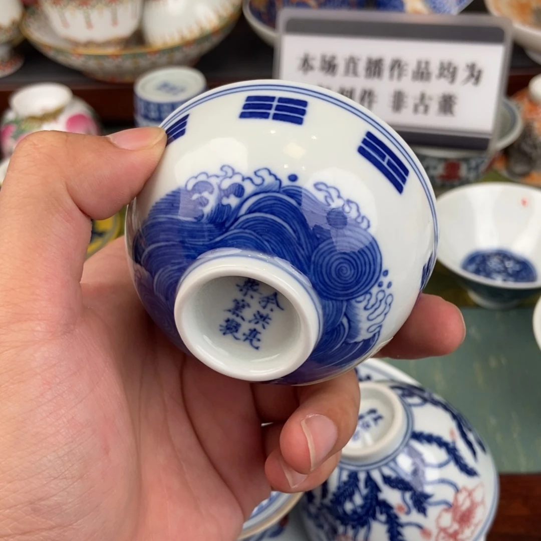 陶瓷的设计师是一个