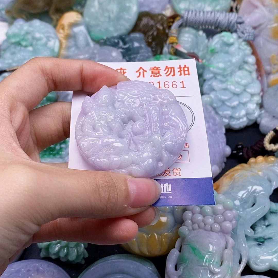 吊坠(不含链)未镶嵌翡翠