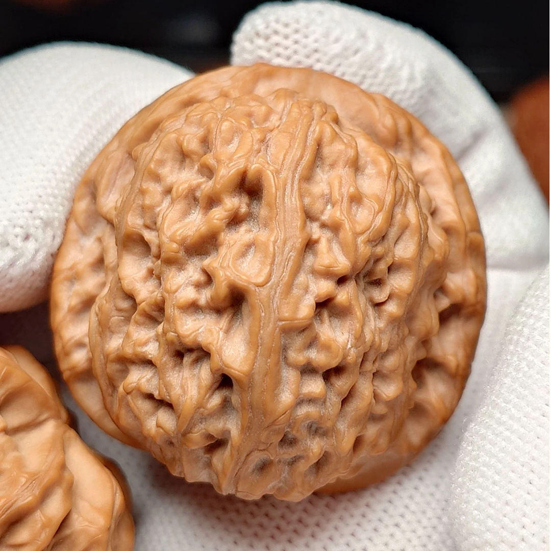 【精对+】核老闷-边38.5色差-文玩核桃把件