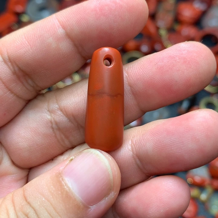 南红玛瑙未镶嵌颈饰