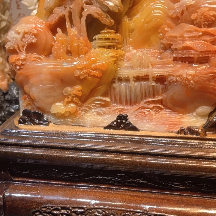 寿山石雕刻的山水