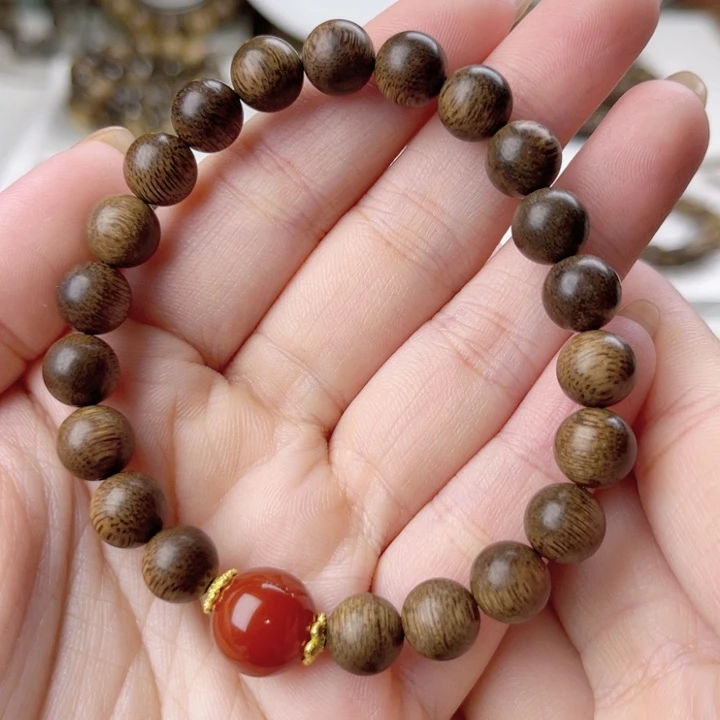 沉香手串越南富森红土沉香瘤疤老料0.9