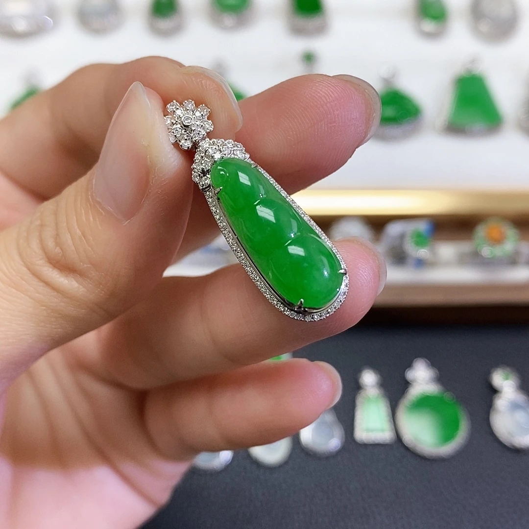 翡翠18K金镶嵌吊坠(不含链)