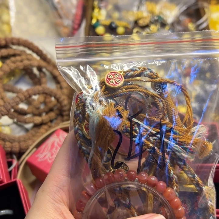 谢***怂柏香籽/百香籽吊坠谢