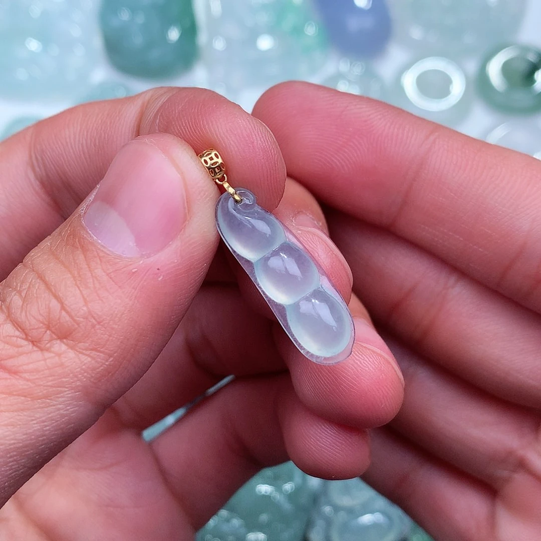 翡翠吊坠(不含链)18K金镶嵌