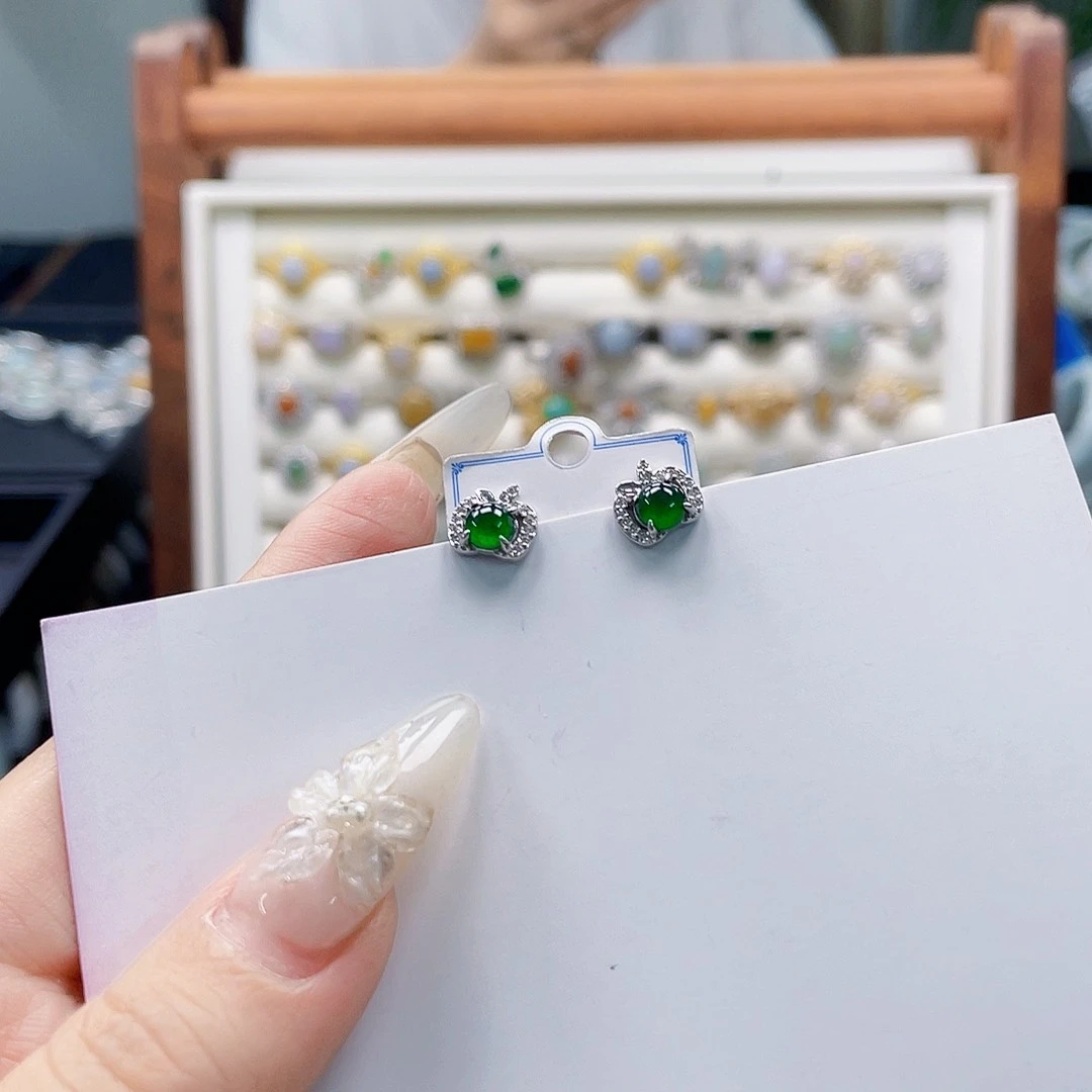 翡翠未镶嵌颈饰天然翡翠Ａ货