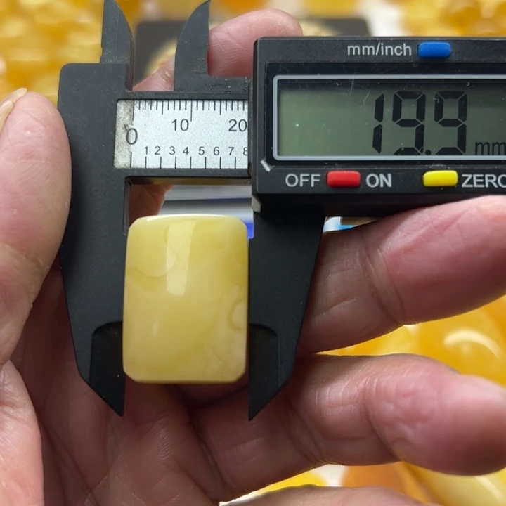 琥珀未镶嵌裸石原矿