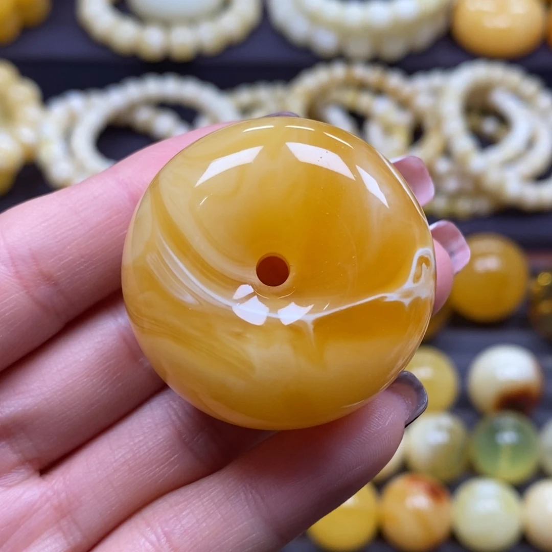 琥珀未镶嵌裸石扣子