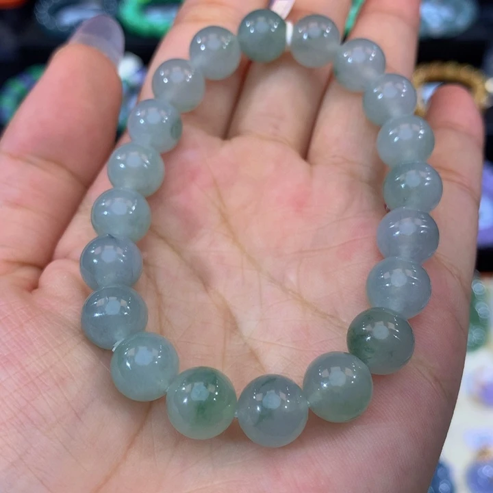 翡翠挂件未镶嵌翡翠