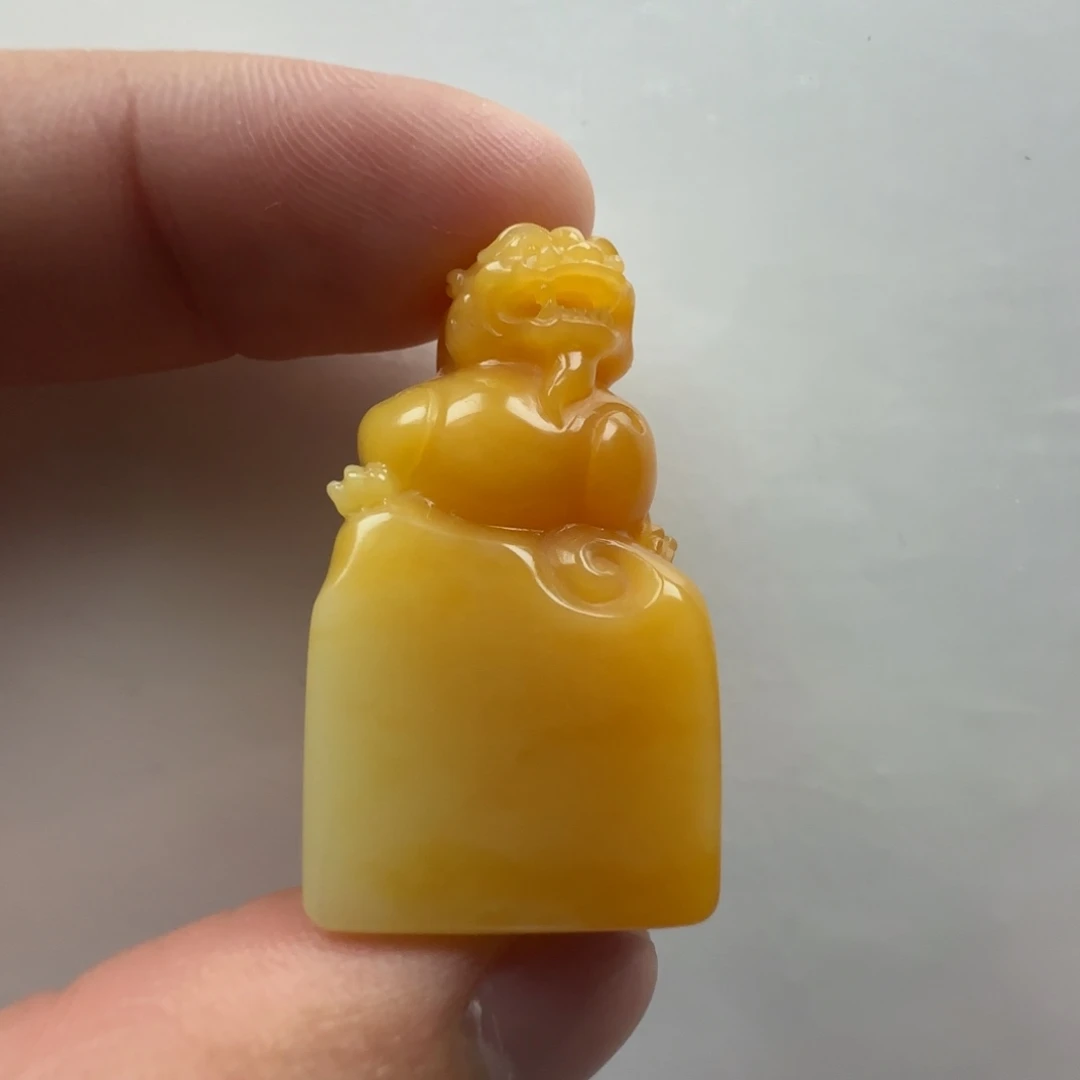 石英质玉颈饰合金?****爸