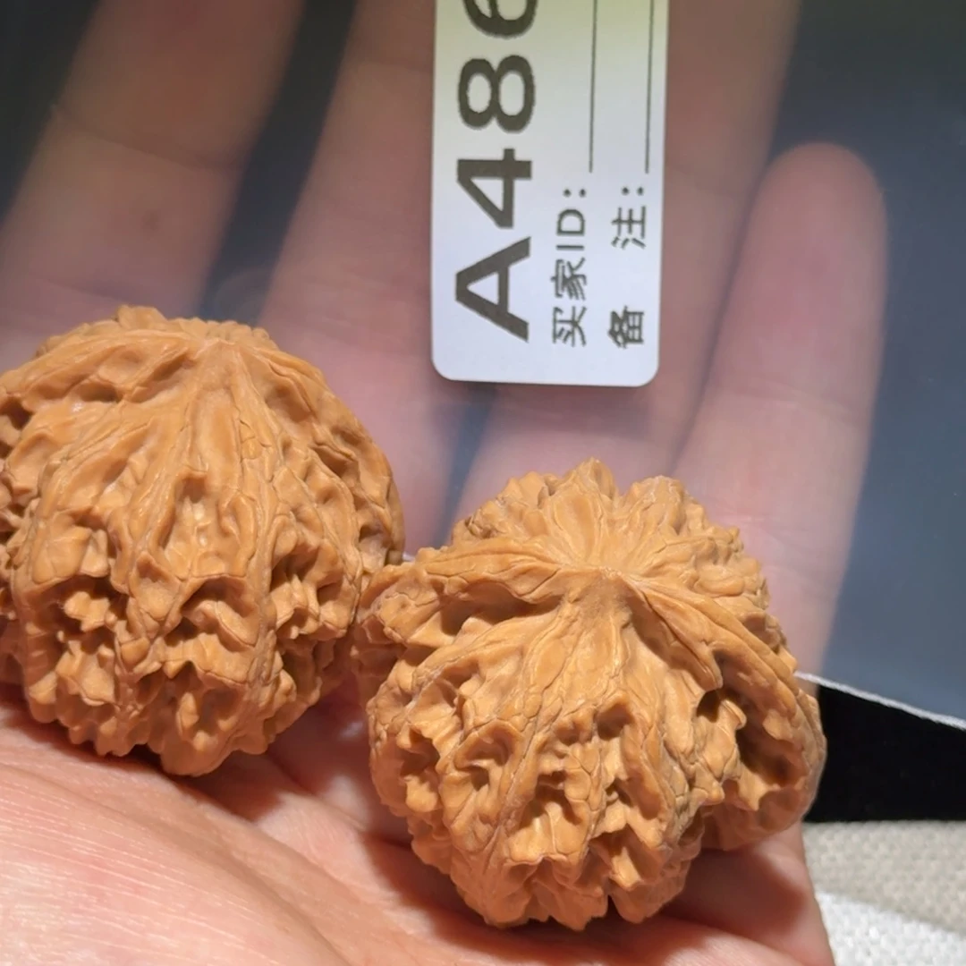 文玩核桃吊坠苹果486