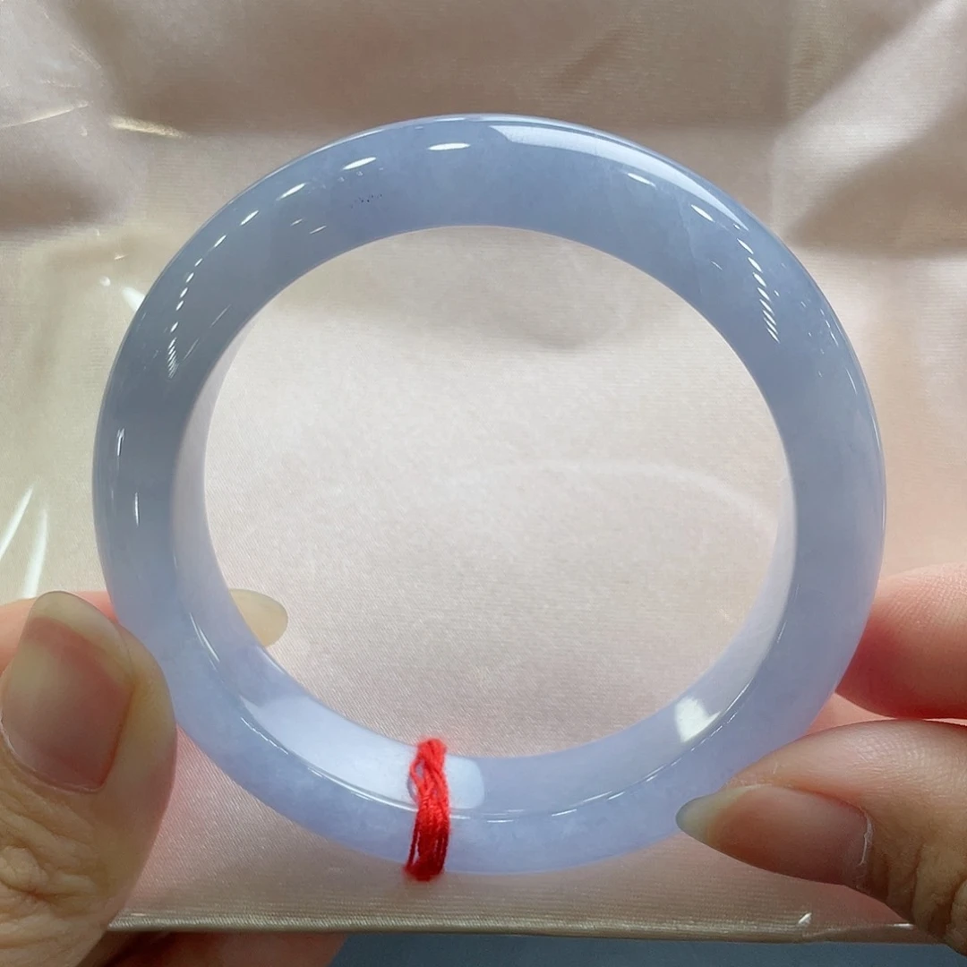 翡翠手镯未镶嵌翡翠手镯