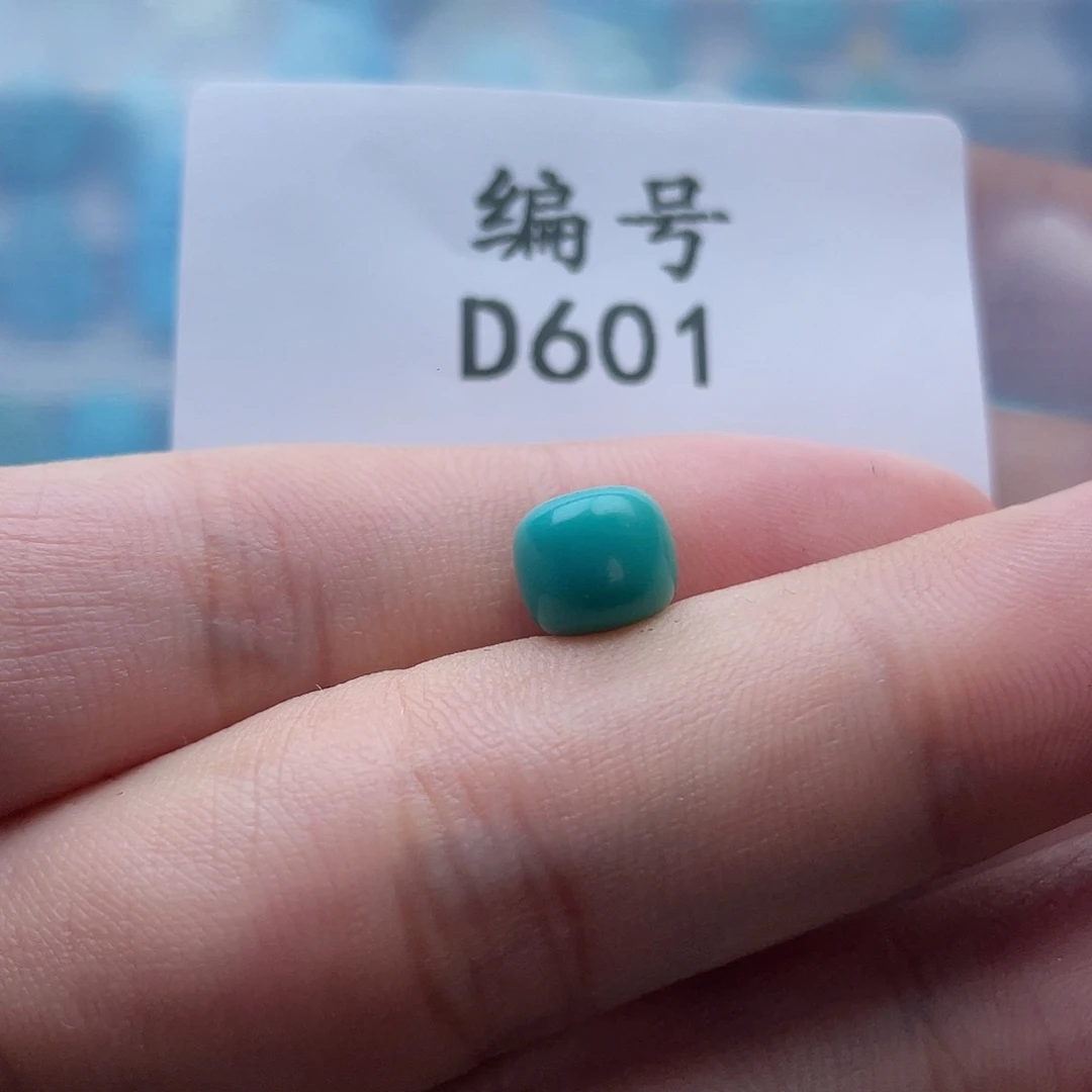 绿松石未镶嵌珠宝奇石8*7mm