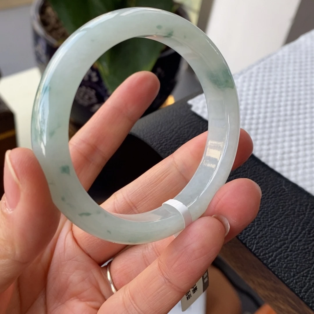 翡翠未镶嵌手镯19号