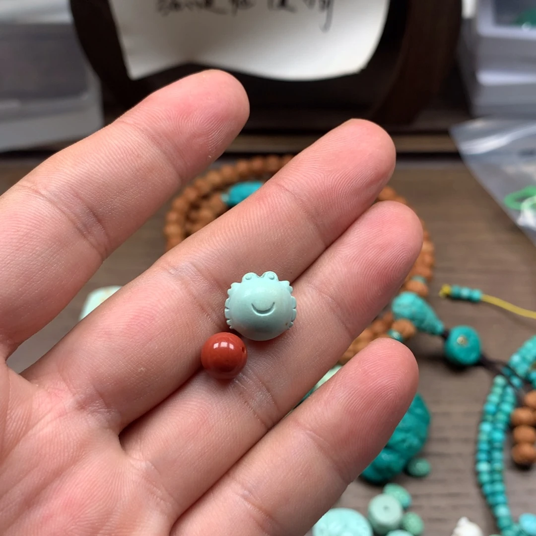 南红玛瑙未镶嵌雕刻