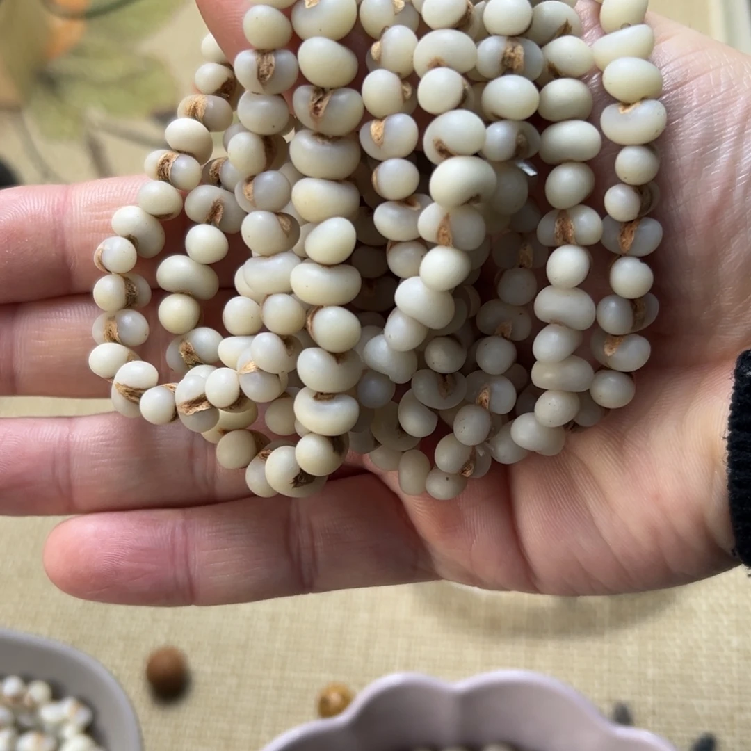 木质弹力绳款金佛草单圈手串一条