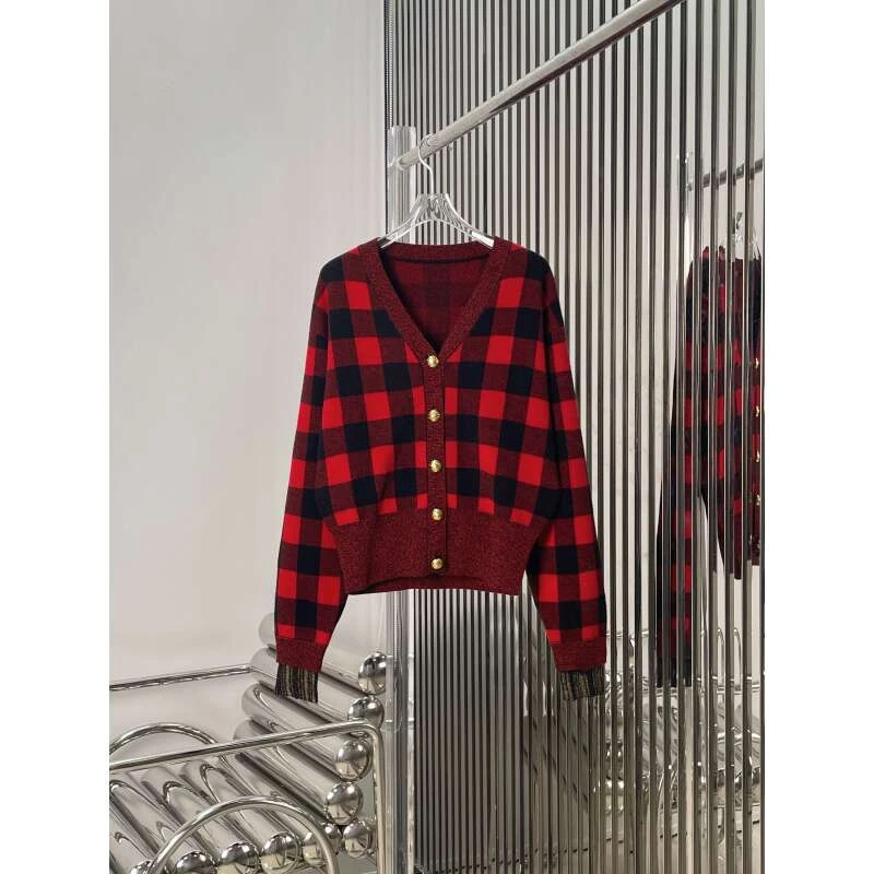 周冬雨同款  格子单排大金扣V领撞色袖口针织开衫
