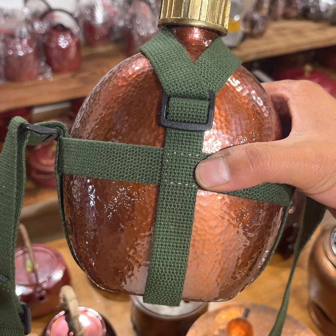 小行军水壶手工锻打工艺