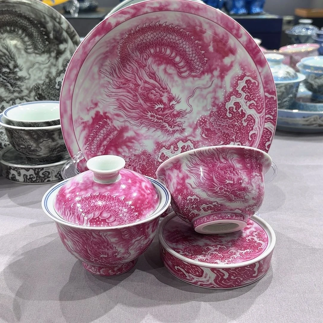 瓷片景德镇瓷器精品陈列