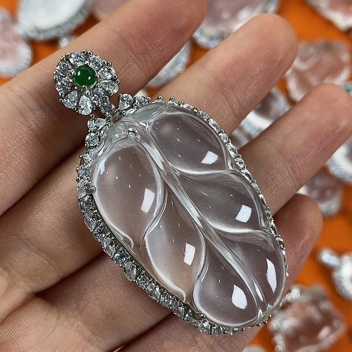 石英质玉银S925镀金镶嵌颈饰