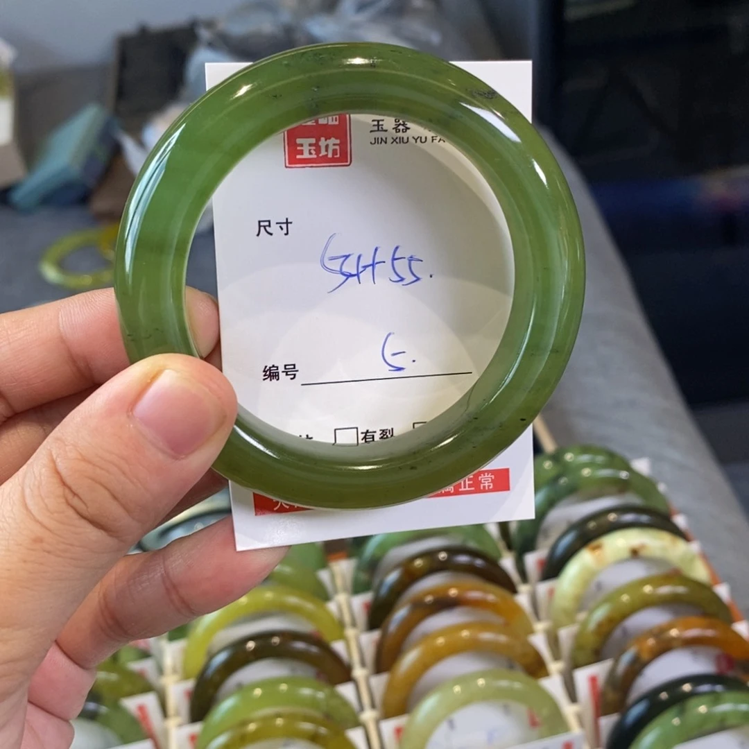 来***财蛇纹石玉未镶嵌岫玉