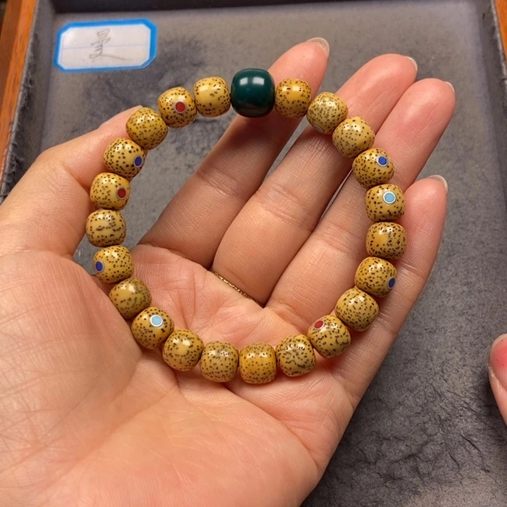 星月菩提吊坠菩提