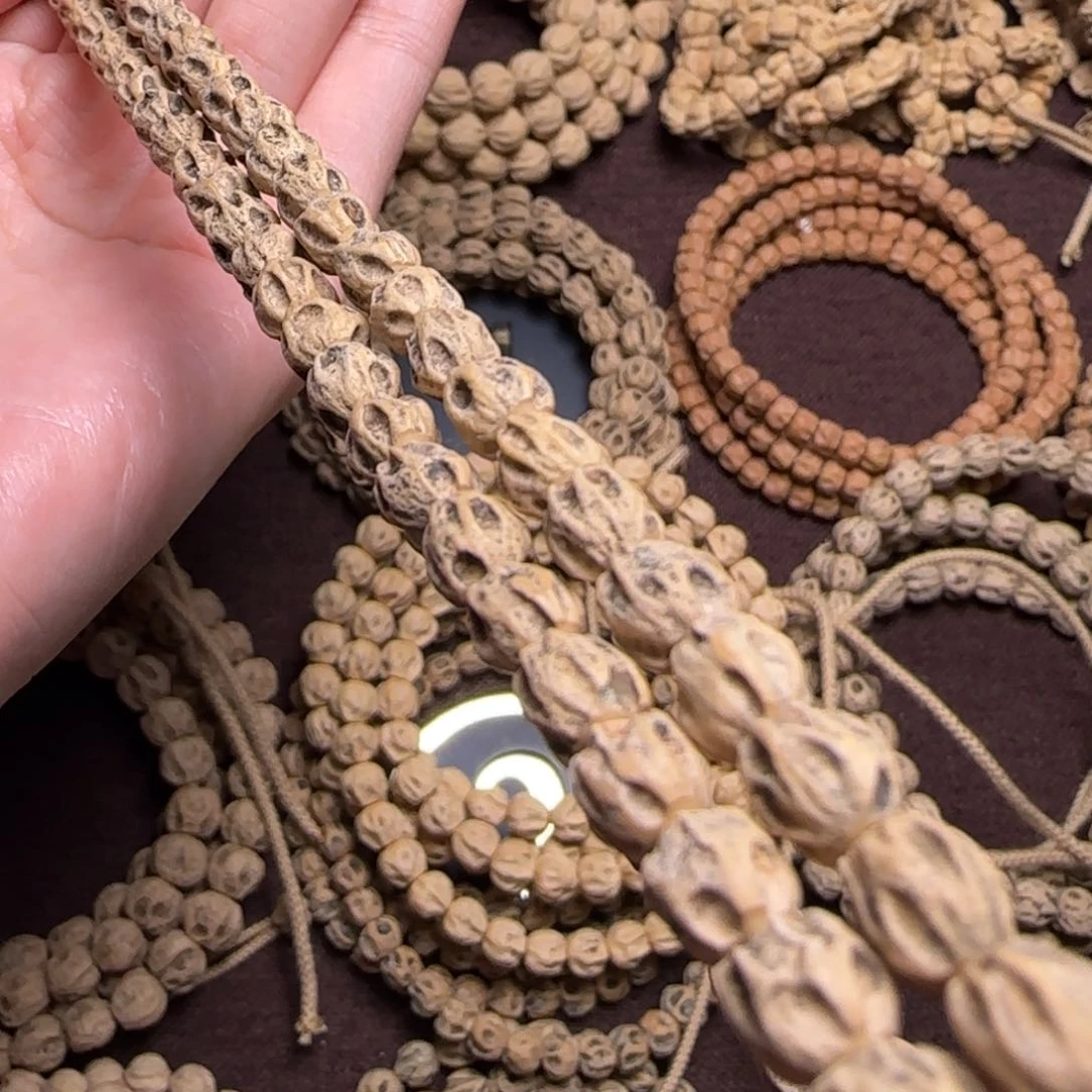 柏香籽/百香籽吊坠游****?