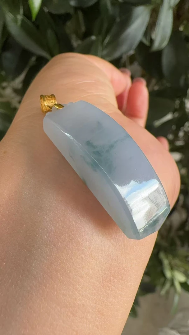 缅甸天然A货翡翠 紫底飘花 吊坠