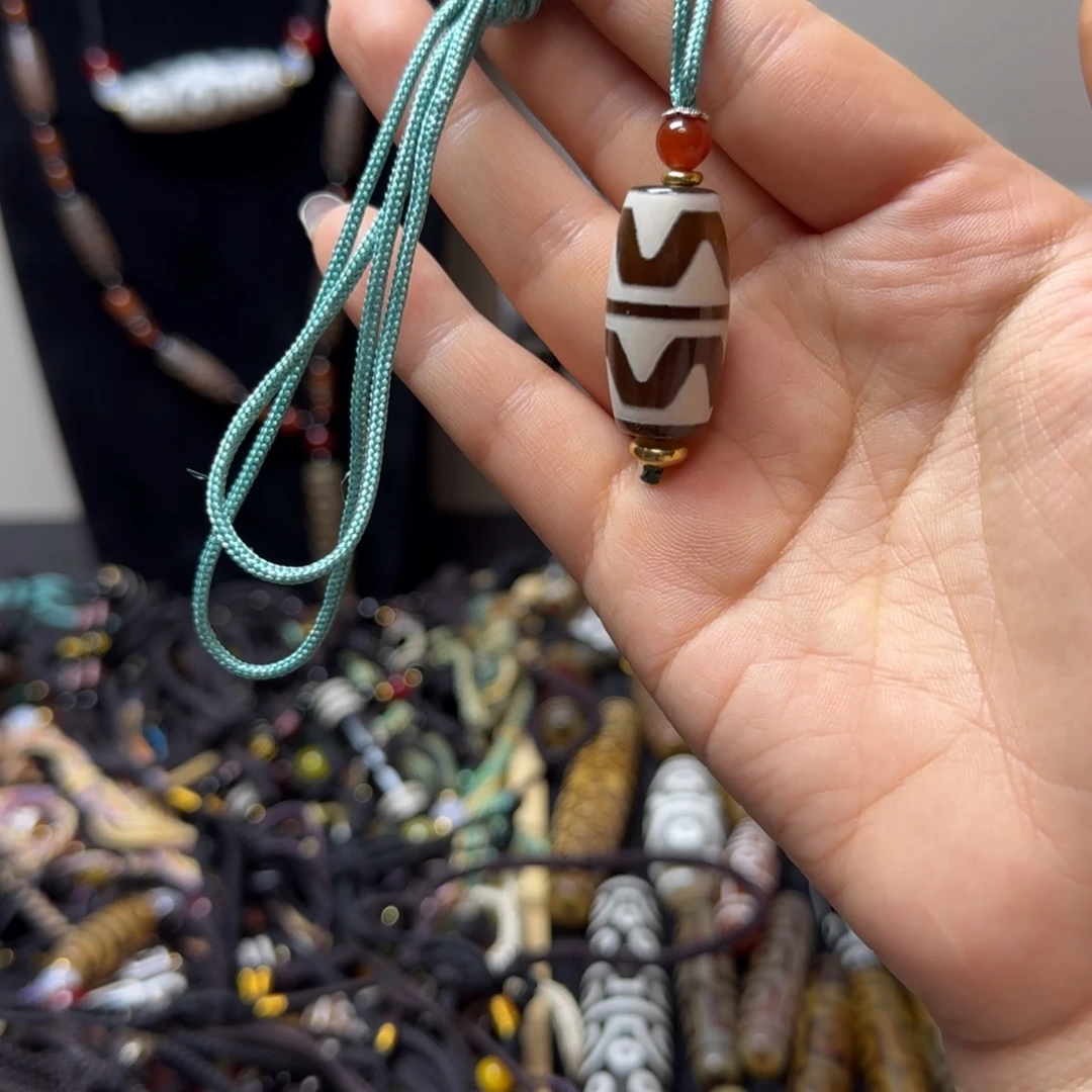 玛瑙/玉髓合金颈饰