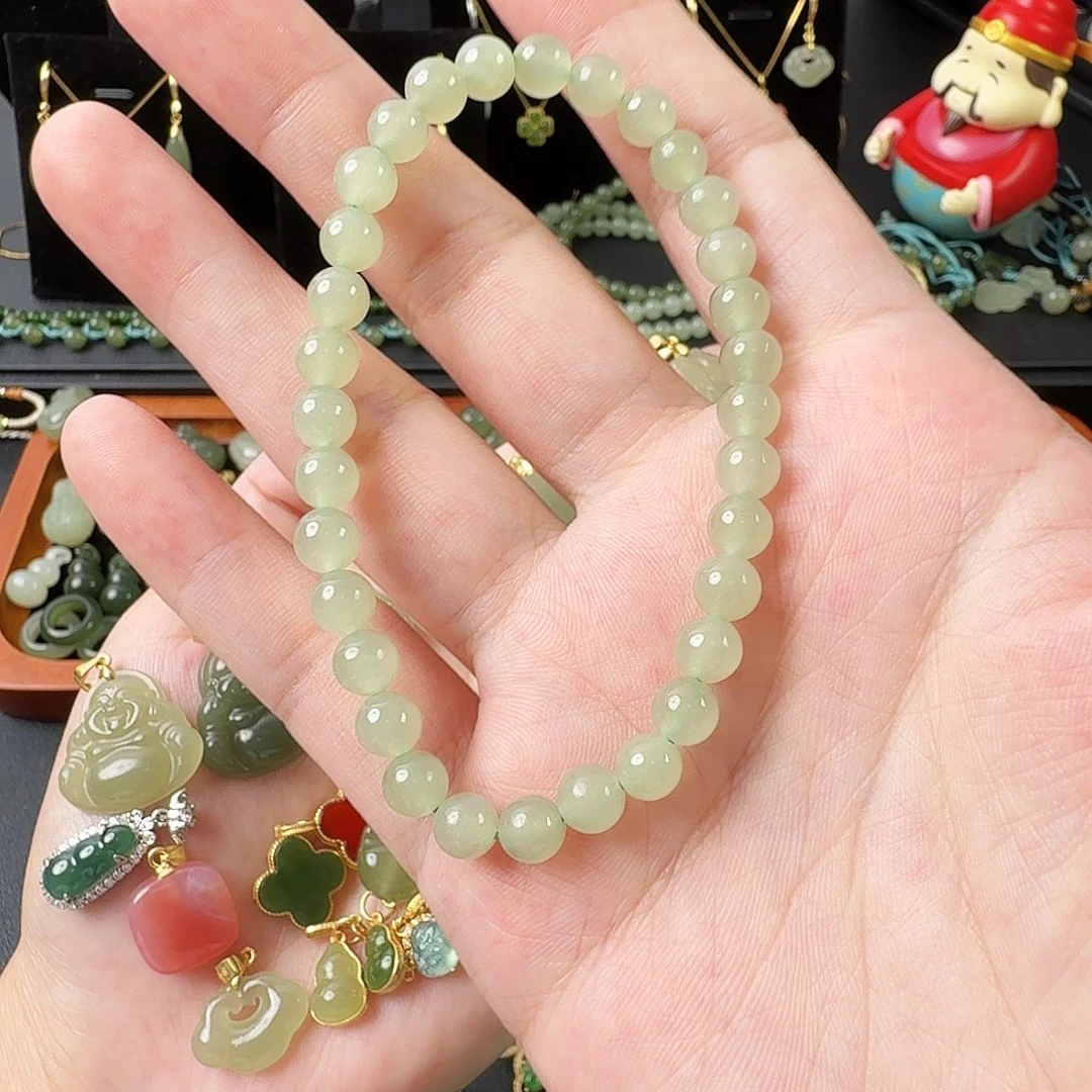 一***求颈饰未镶嵌和田玉