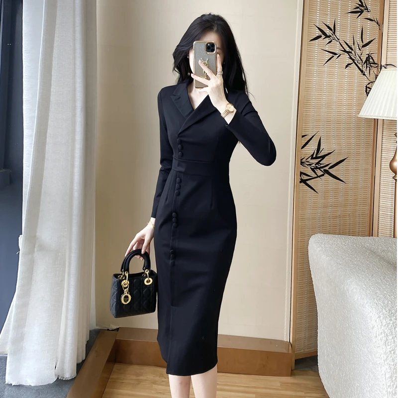 法式轻奢高级感连衣裙长袖修身裙子秋季中长款气质女装职业包臀裙