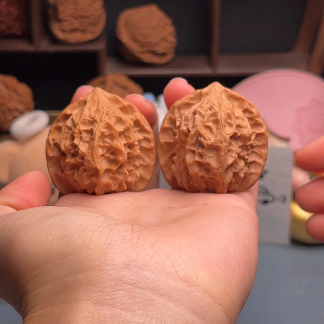 文玩核桃吊坠玲珑41