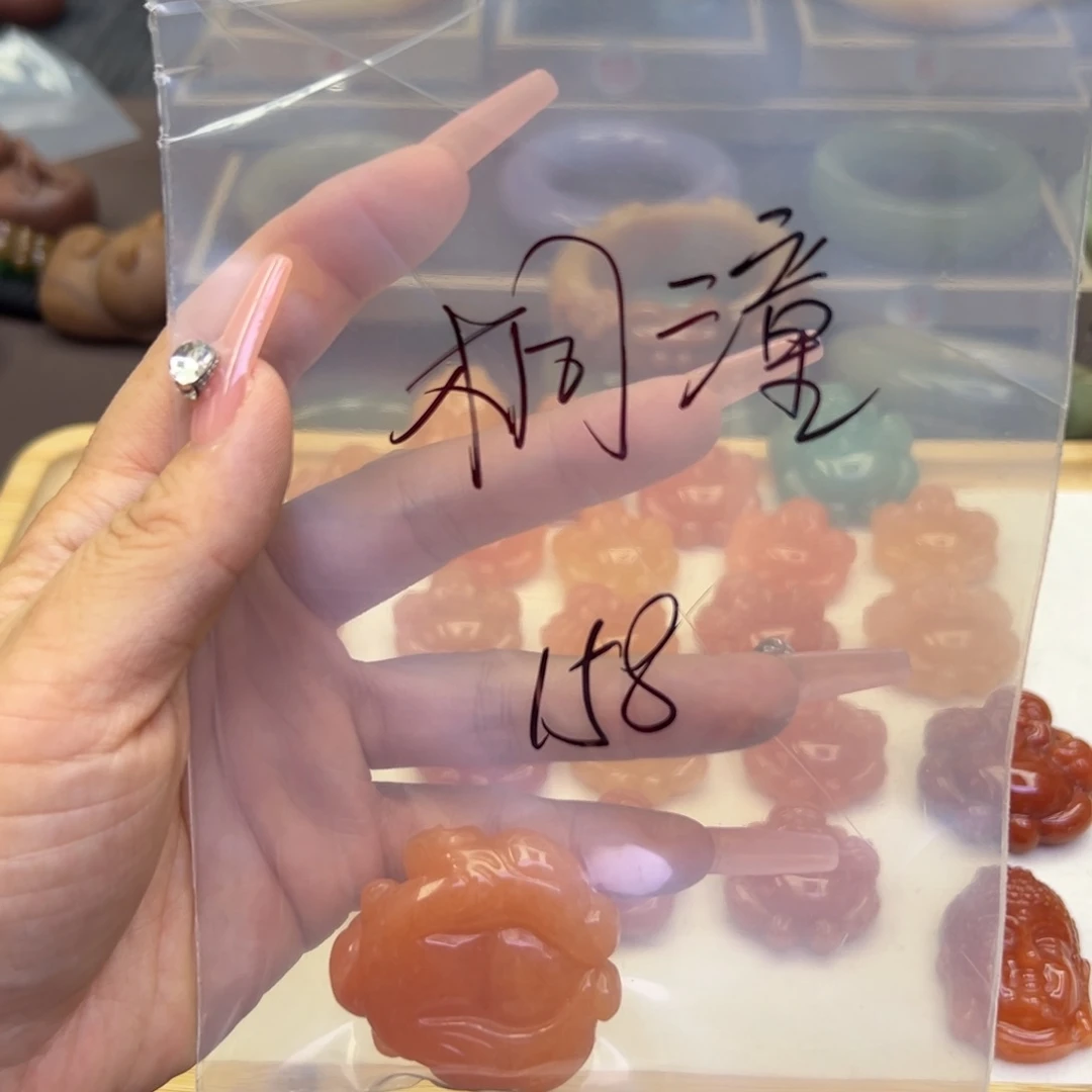 未镶嵌手镯石英岩玉ಇ****