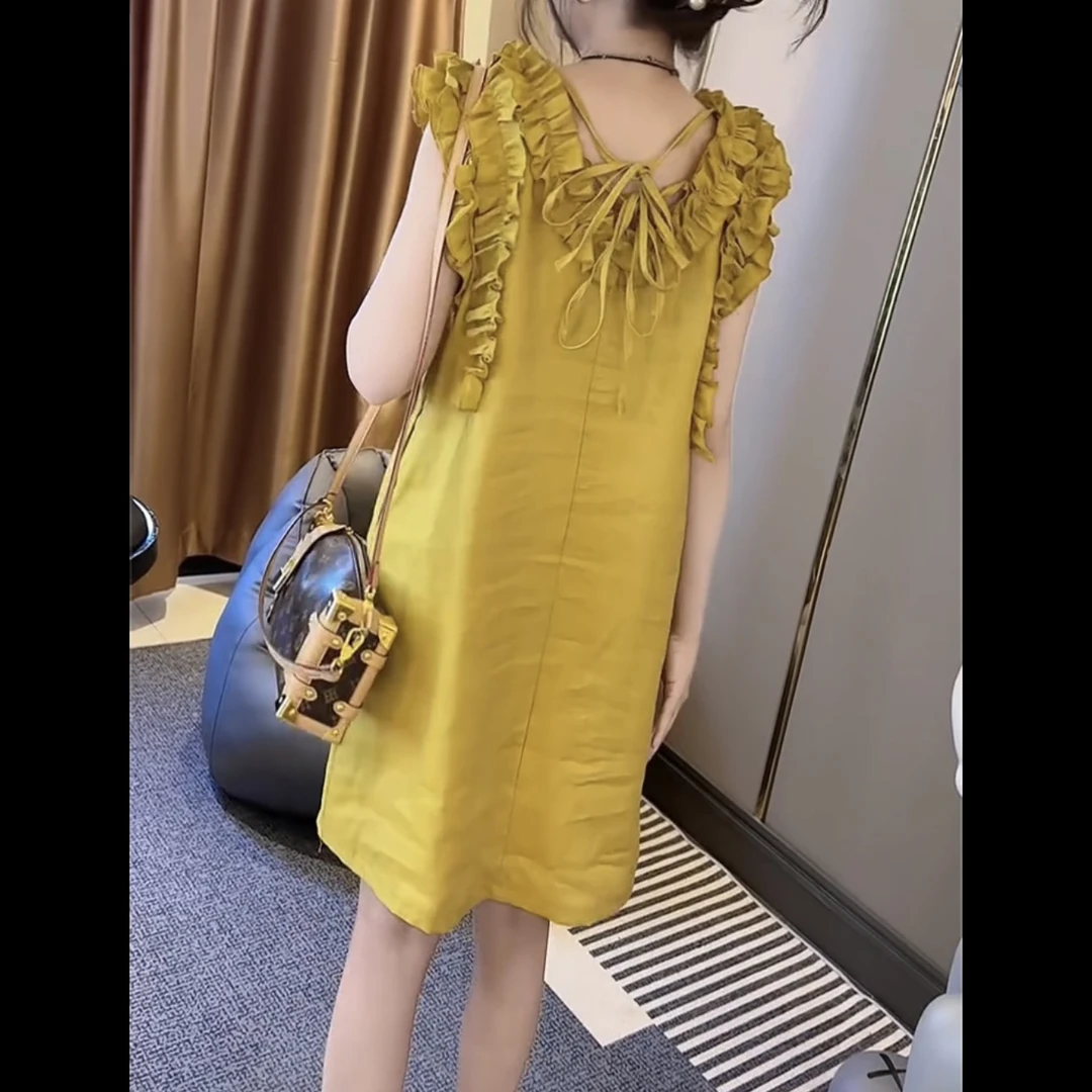 夏季时尚V领木耳边无袖棉麻A字连衣裙洋气减龄百搭