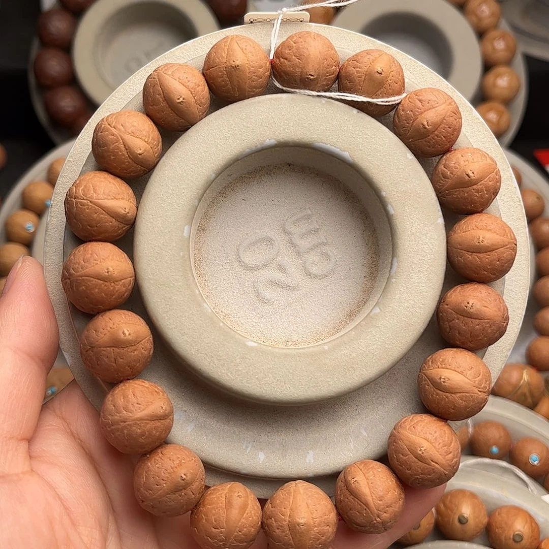 凤眼菩提手串14红皮铁籽