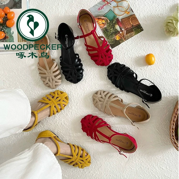 啄木鸟软底法式复古编织包头凉鞋女时尚2025仙女风平底孕妇罗马鞋